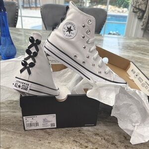 Converse ctas high white black new can’t find this color many places